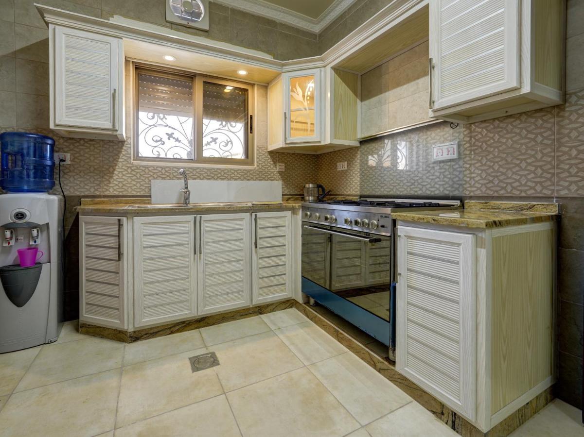 Eng-Murjan Apartment Aqaba Exteriör bild
