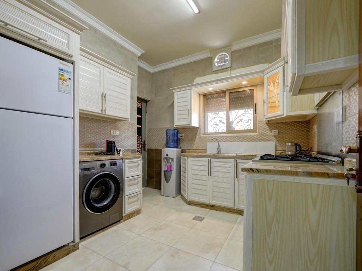 Eng-Murjan Apartment Aqaba Exteriör bild